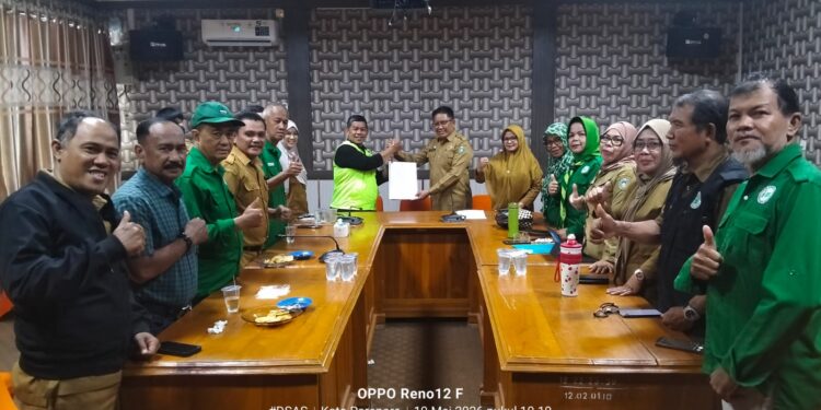 Pengurus Komunitas Hijau Resmi Terima SK, Ditandatangani Wali Kota Parepare