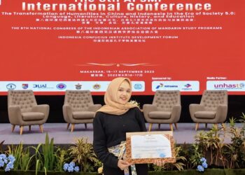 Dosen FIPS Unibos Raih Best Presenter pada 8th APSMI 2026