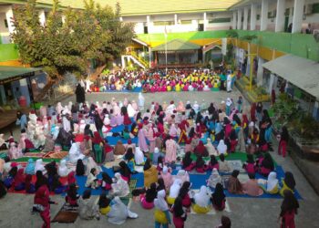 Tanamkan Kedisplinan dan Nilai Agama, Tiga Sekolah di Parepare Ini Kompak Gelar Salat Duha Bersama