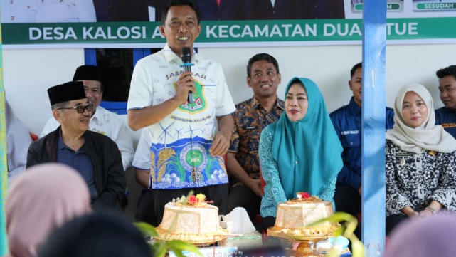 Bupati Sidrap Serahkan Kunci RTLH di Dua Pitue