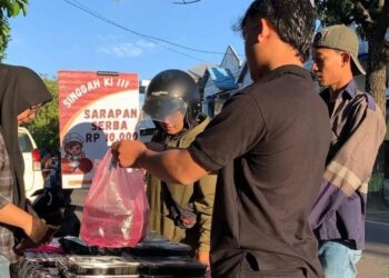 Cerita Ayu Bertahan di Bisnis Sarapan: Bangun Dini Hari, Masak Puluhan Porsi
