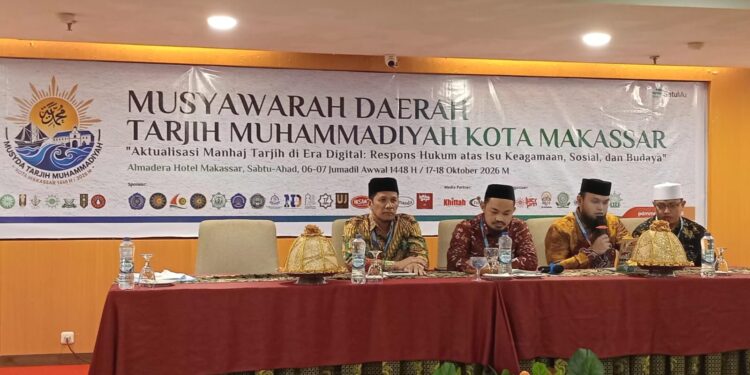 Pimpinan Daerah Muhammadiyah (PDM) Kota Makassar membedah batasan hukum AI dalam Musyawarah Daerah (Musyda) Tarjih yang berlangsung di Hotel Almadeera Makassar, Sabtu–Ahad (17–18/10/2026)