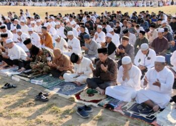 Ribuan Warga Parepare Salat Istisqa, Berdoa Minta Hujan di Tengah Kekeringan